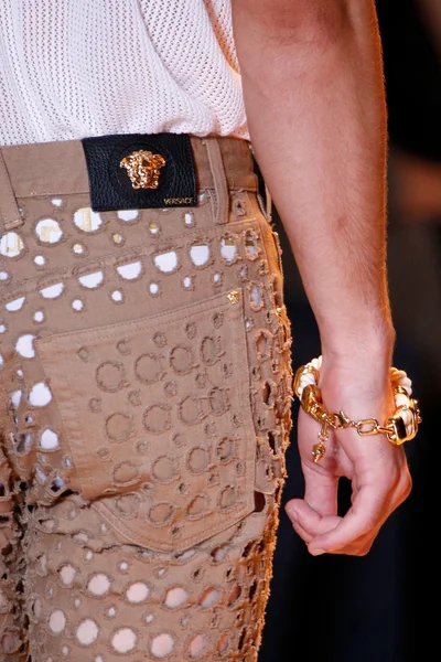 Look 20